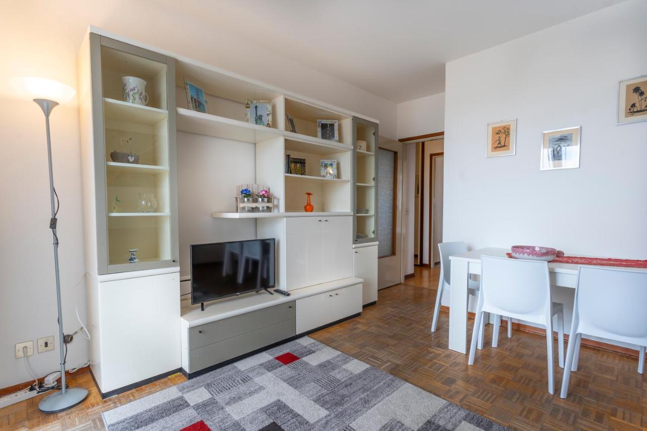 Zia Dina Apartment Pasian di Prato ภายนอก รูปภาพ